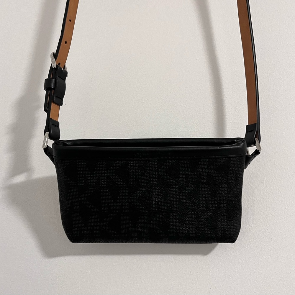 Michael Kors Logo Belt Bag